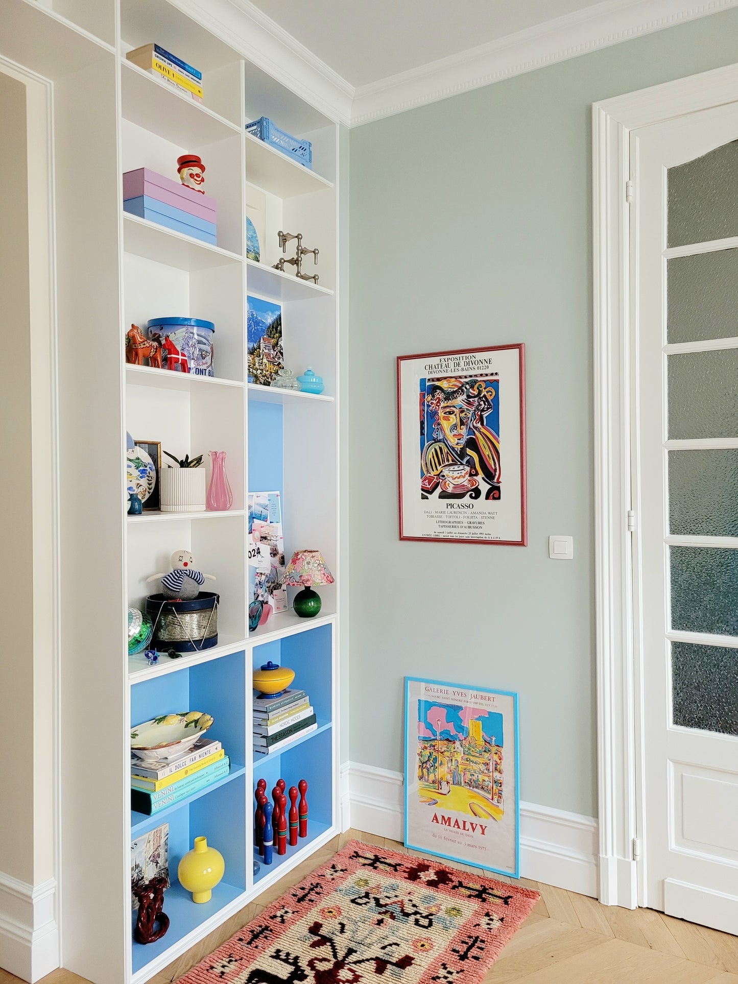 full view of a 1993 art exhibition poster for artists like Picasso, Amanda Watt, Dali, Marie Laurencin, Divonne-les-Bains, France