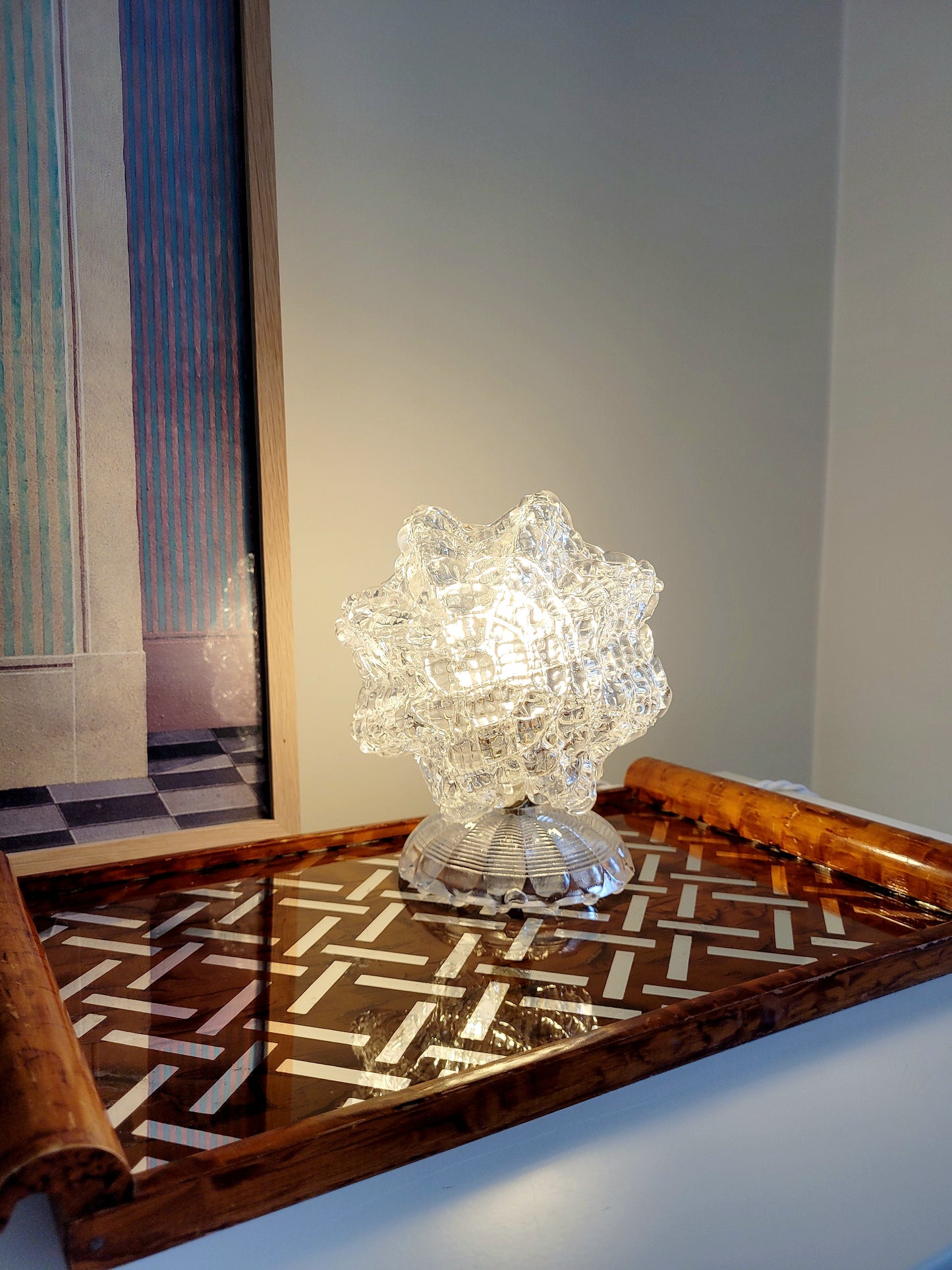 a vintage Murano glass table lamp with starburst shape