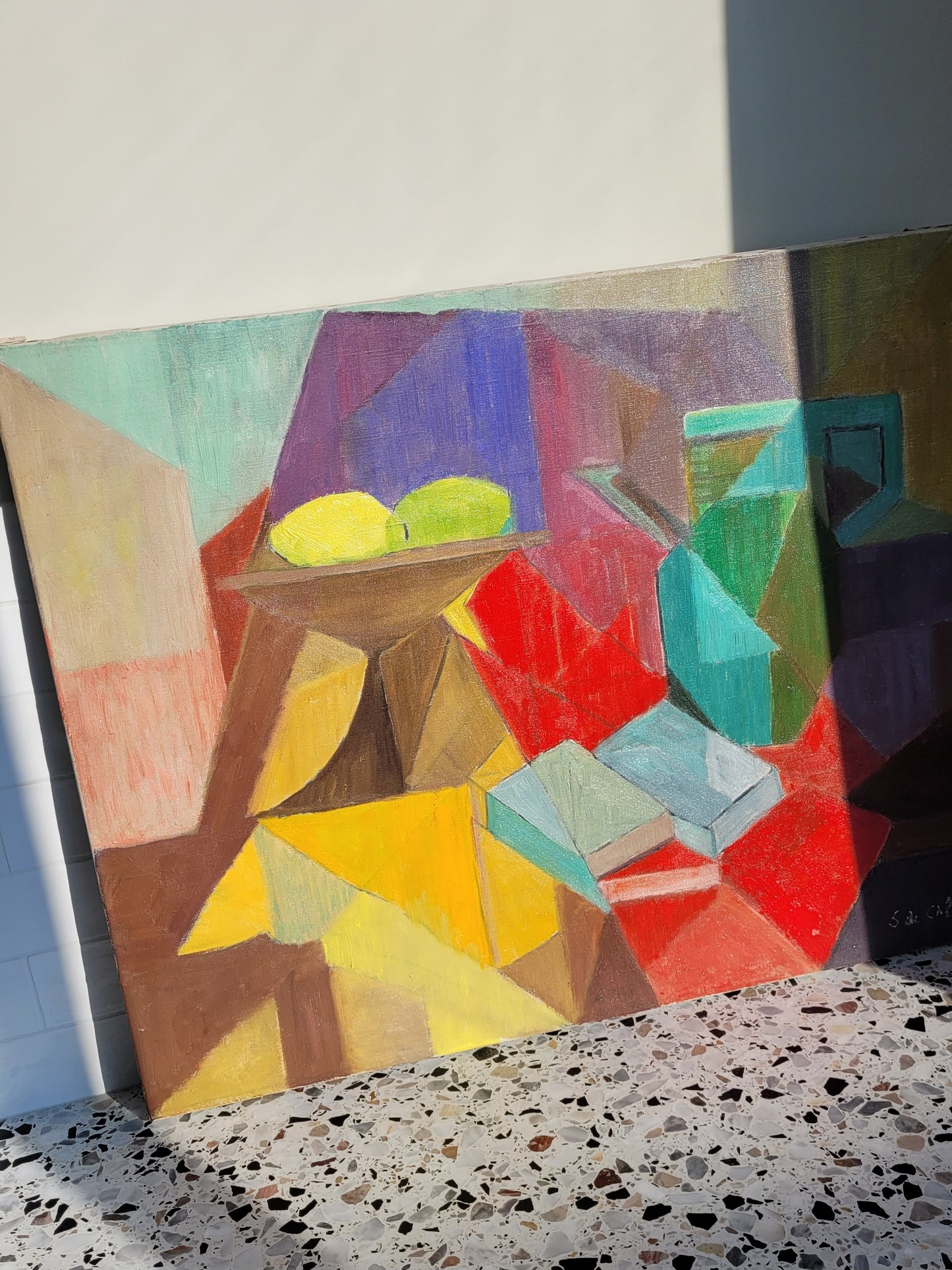 side view of a vibrant oil painting "Nature morte" (still life) signed by S. de Capá showing stylistic cubism traits