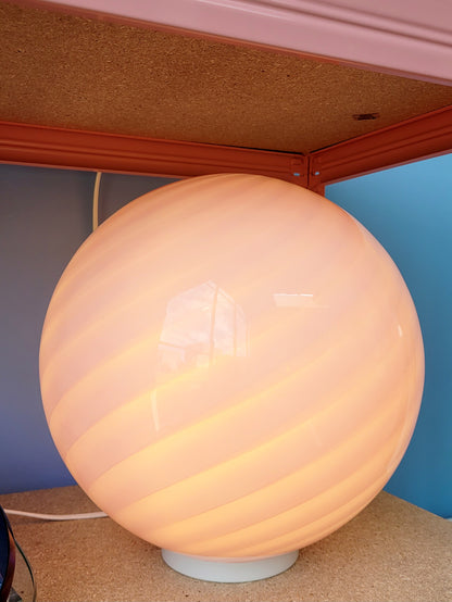 bubblegum pink swirl table lamp