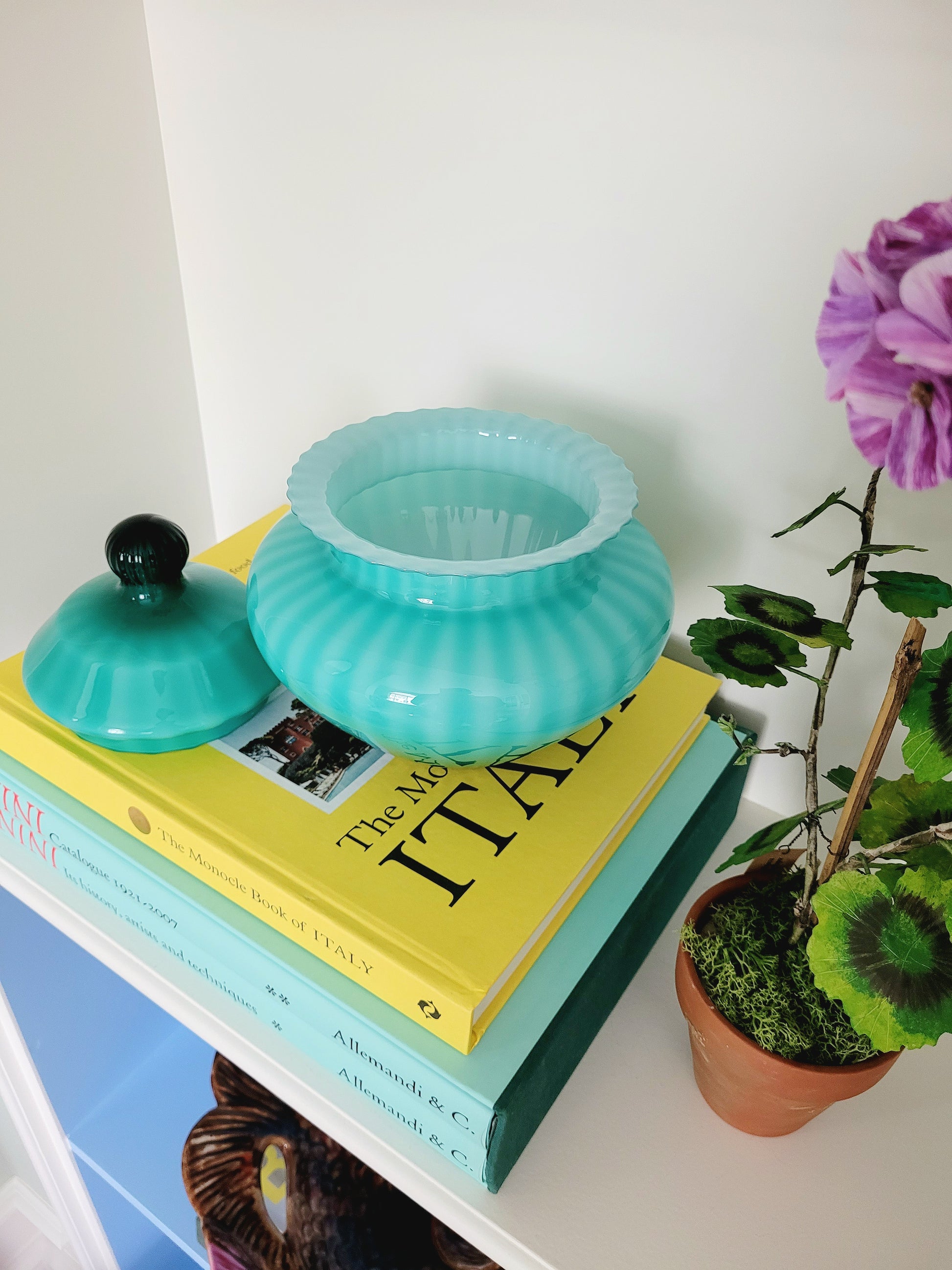 turquoise ribbed Murano bonbonniere